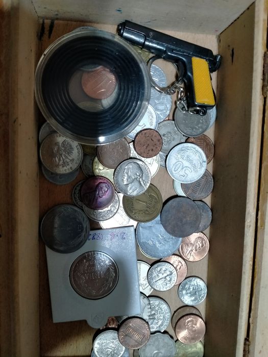 Кутия с монети .
