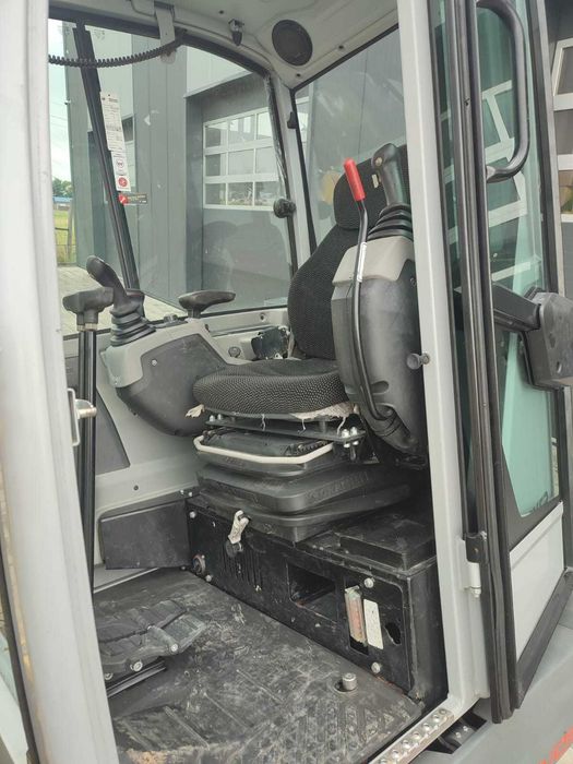 Excavator Wacker Neuson ET35 VDS Powertilt- REPREZENTANTA AUTORIZATA