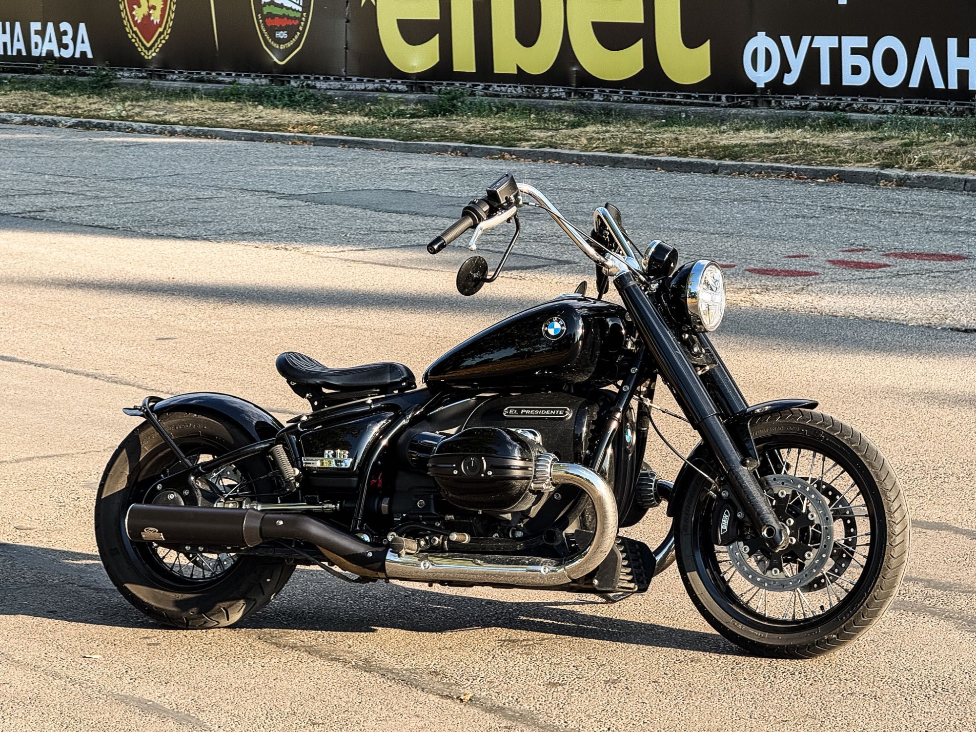 Спешно! BMW R18 Bobber