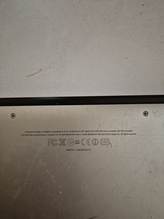 Vand sau schimb macbook
