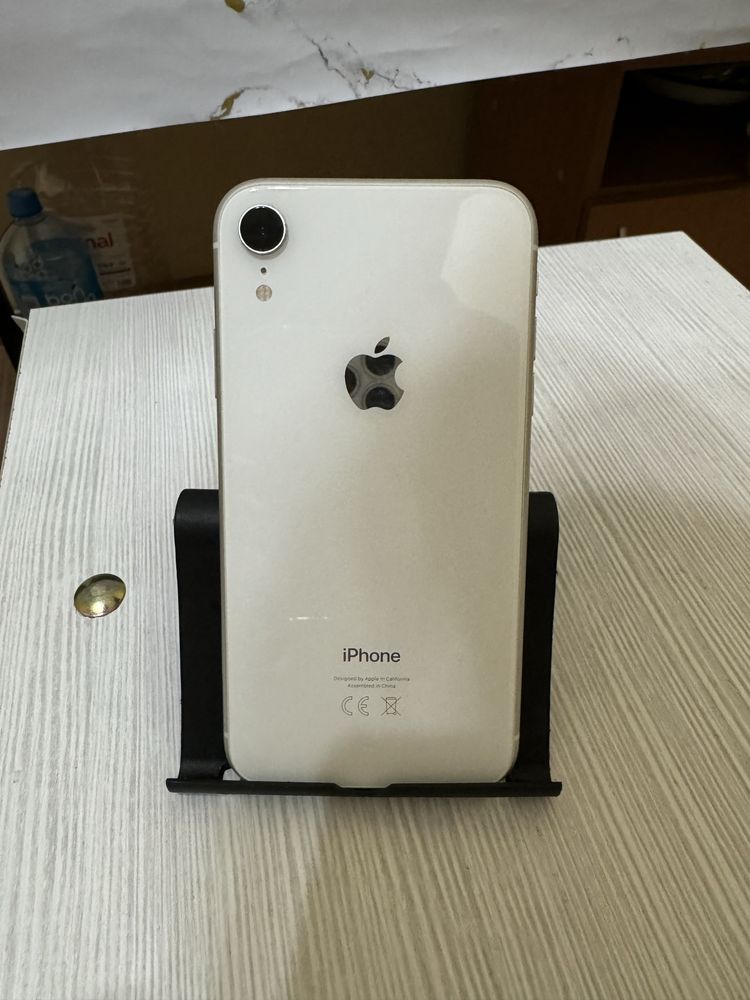 Продается iPhone XR