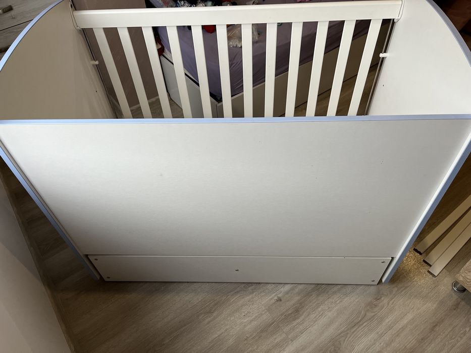 Розова и синя кошара 120/60 с матраци -цена 200лв за всяка