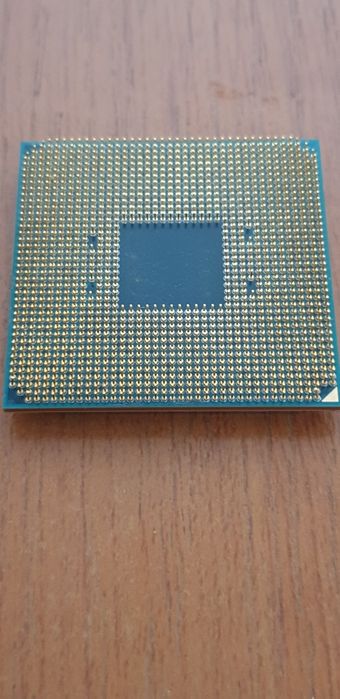 AMD Ryzen 5 2600.