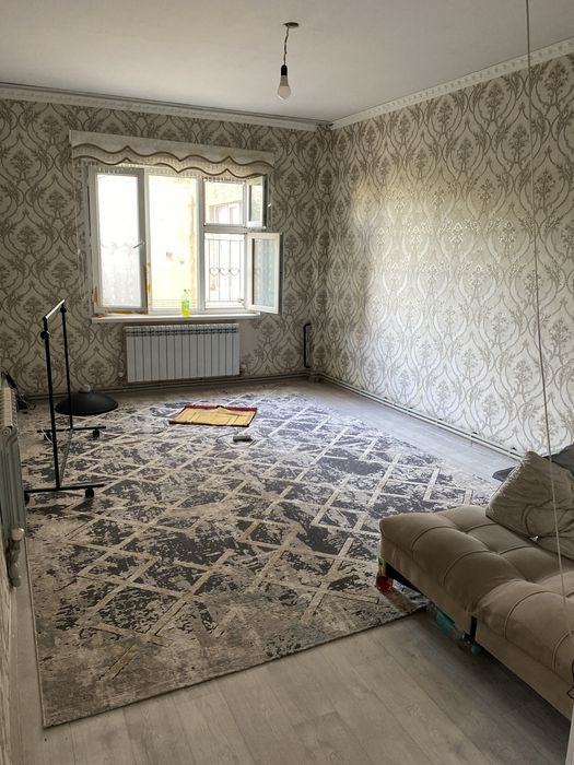 Квартираға 2 қыз керек.