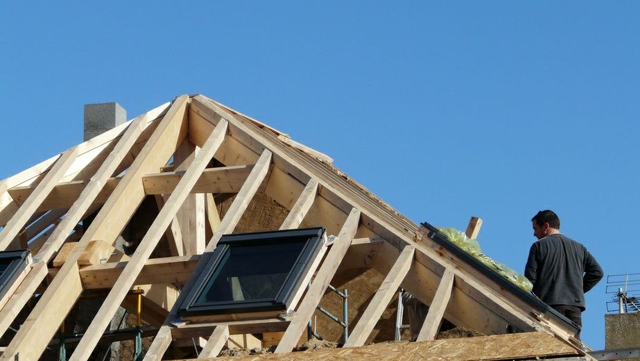 Construcții acoperisuri - dulgherie acoperisuri si reparatii orice tip