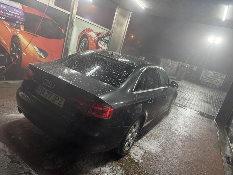 Vand Audi A4 2010