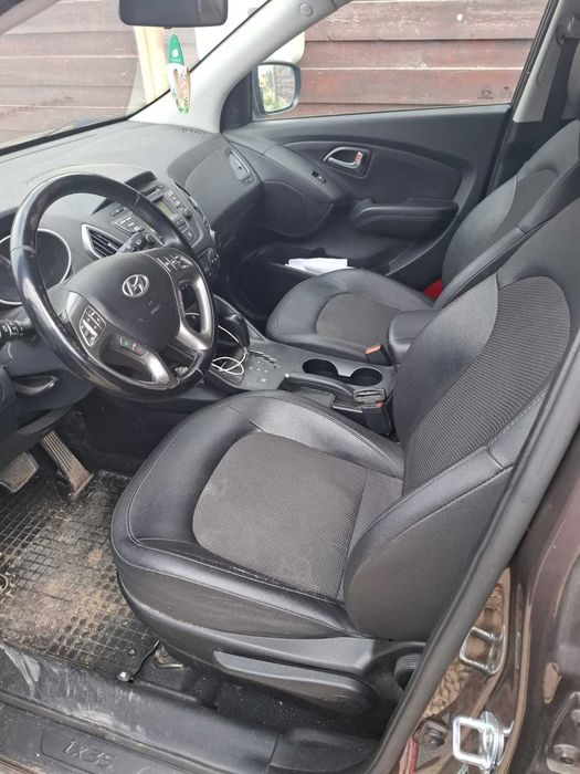 Vand Hyundai ix35 an 2014 luna 11