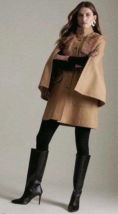 Palton tip capa Karen Millen, cu blana