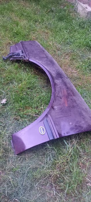 Cârlig și aripă audi 80 b4