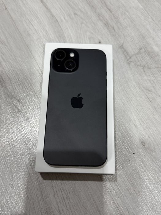 Iphone 15 Black 128 GB, in garantie, baterie 89%