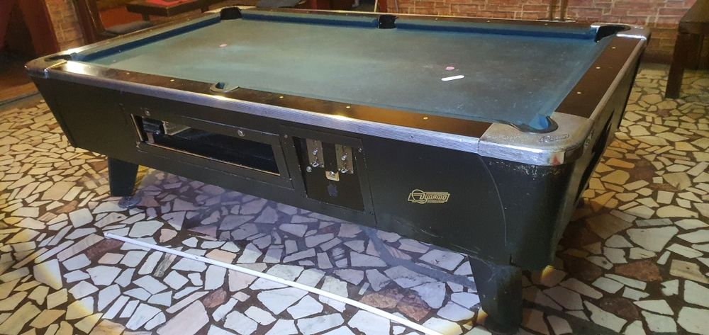 Masa de biliard 7' Dynamo Brown
Dimensiuni 256 x 145