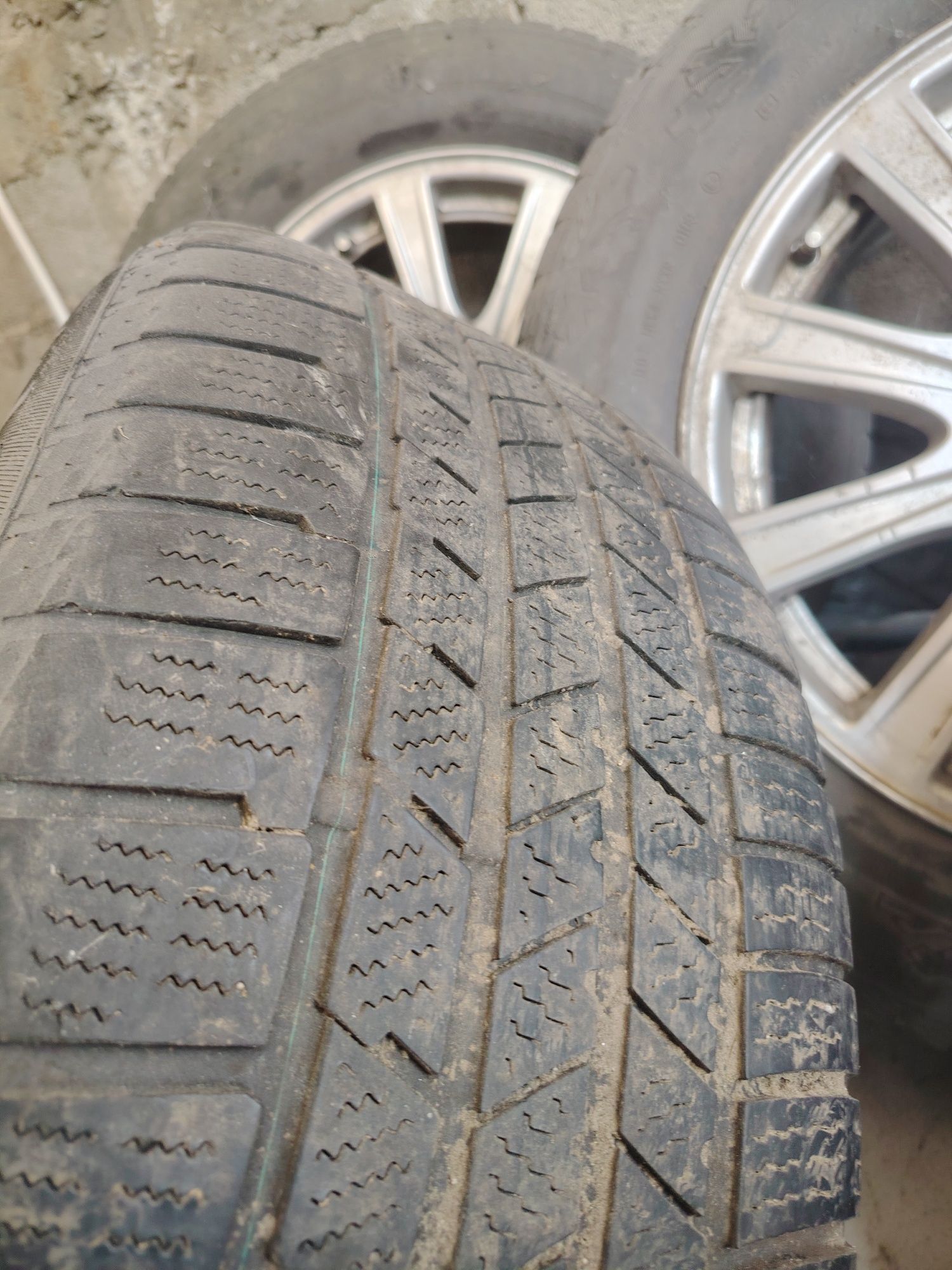 Джанти с гуми за Land Rover 255 60 18
