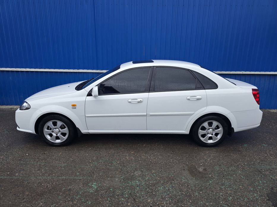 Продаётся авто 2020 года выпуска, с пробегом 57000.