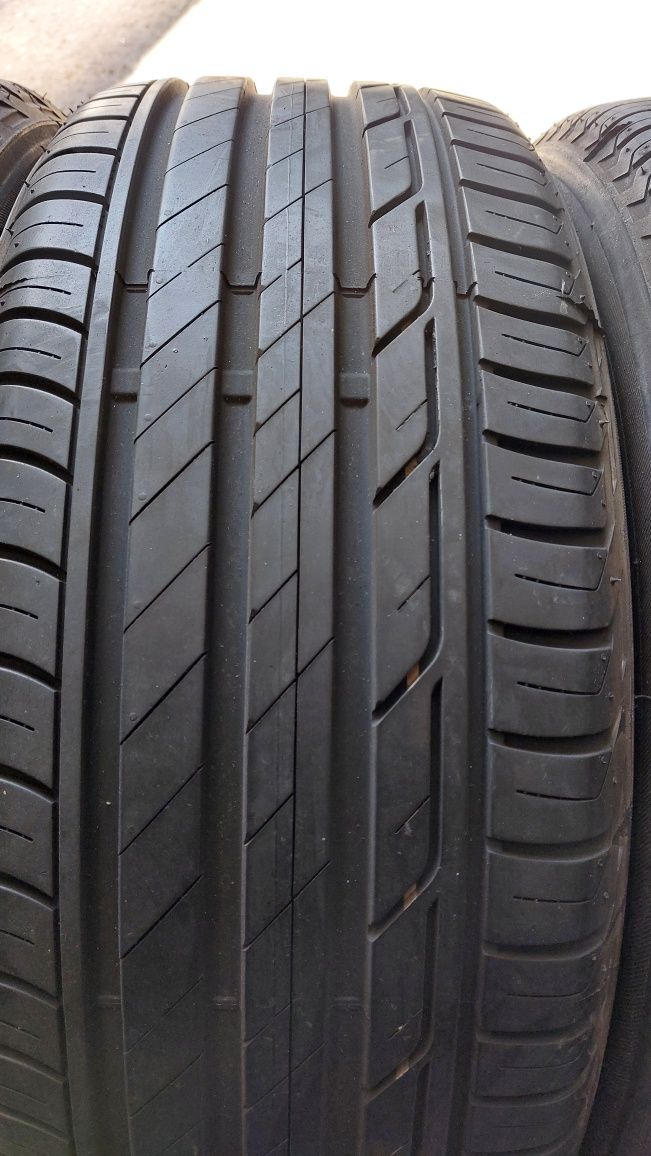 Летни гуми 215/50/18 Bridgestone Turanza T001 4 броя