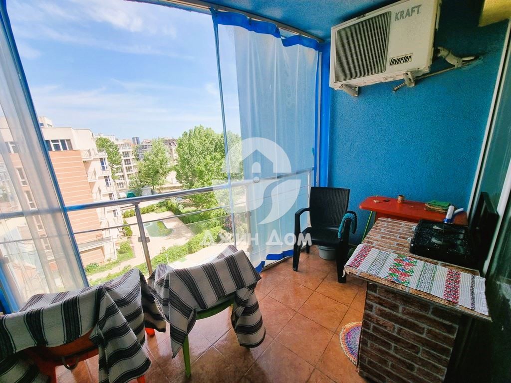 Продава се Двустаен апартамент в к.к. Слънчев бряг - 72 кв.м за 785 €/кв.м - Снимка #3