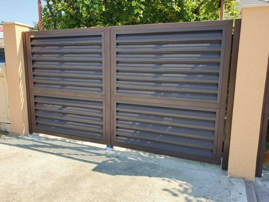 Garduri si porti din panou stil jaluzea de diferite modele la comanda