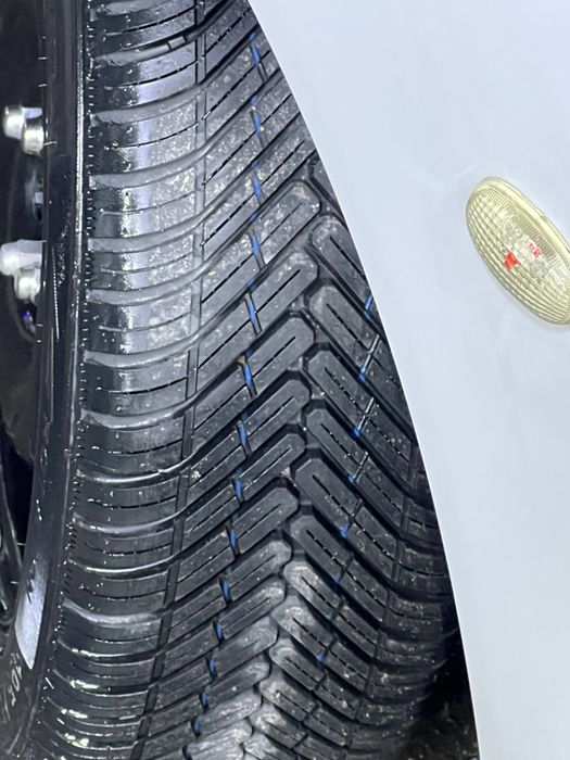 Spark продаётся