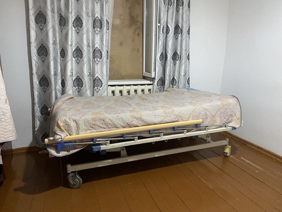 Продам медицинский кровать
