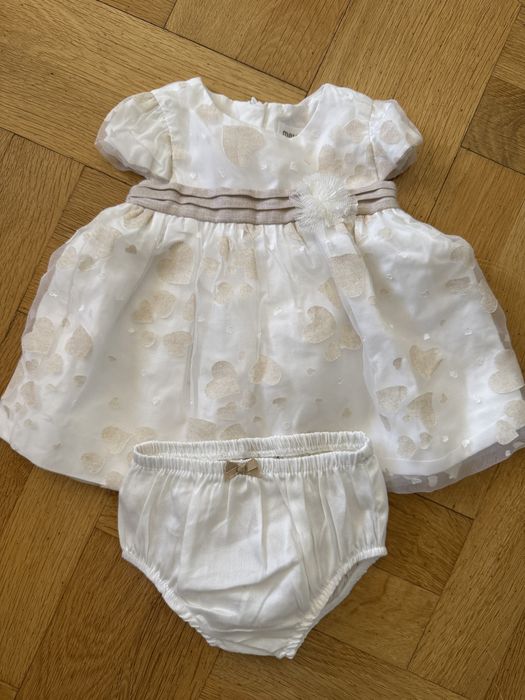 Mayoral рокля размер 1-2месеца