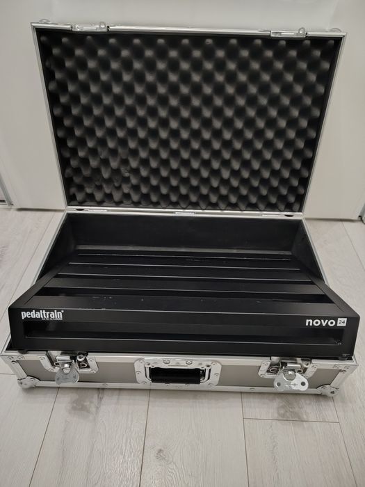 Pedalier chitara și pedale (BigSky, Fulltone Fulldrive, TS9 etc)