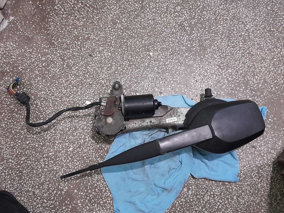 Предна чистачка за мерцедес S-класа