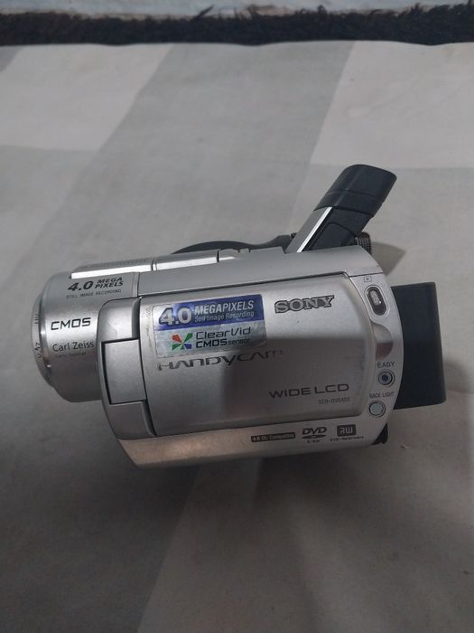 Видео камера сотилади