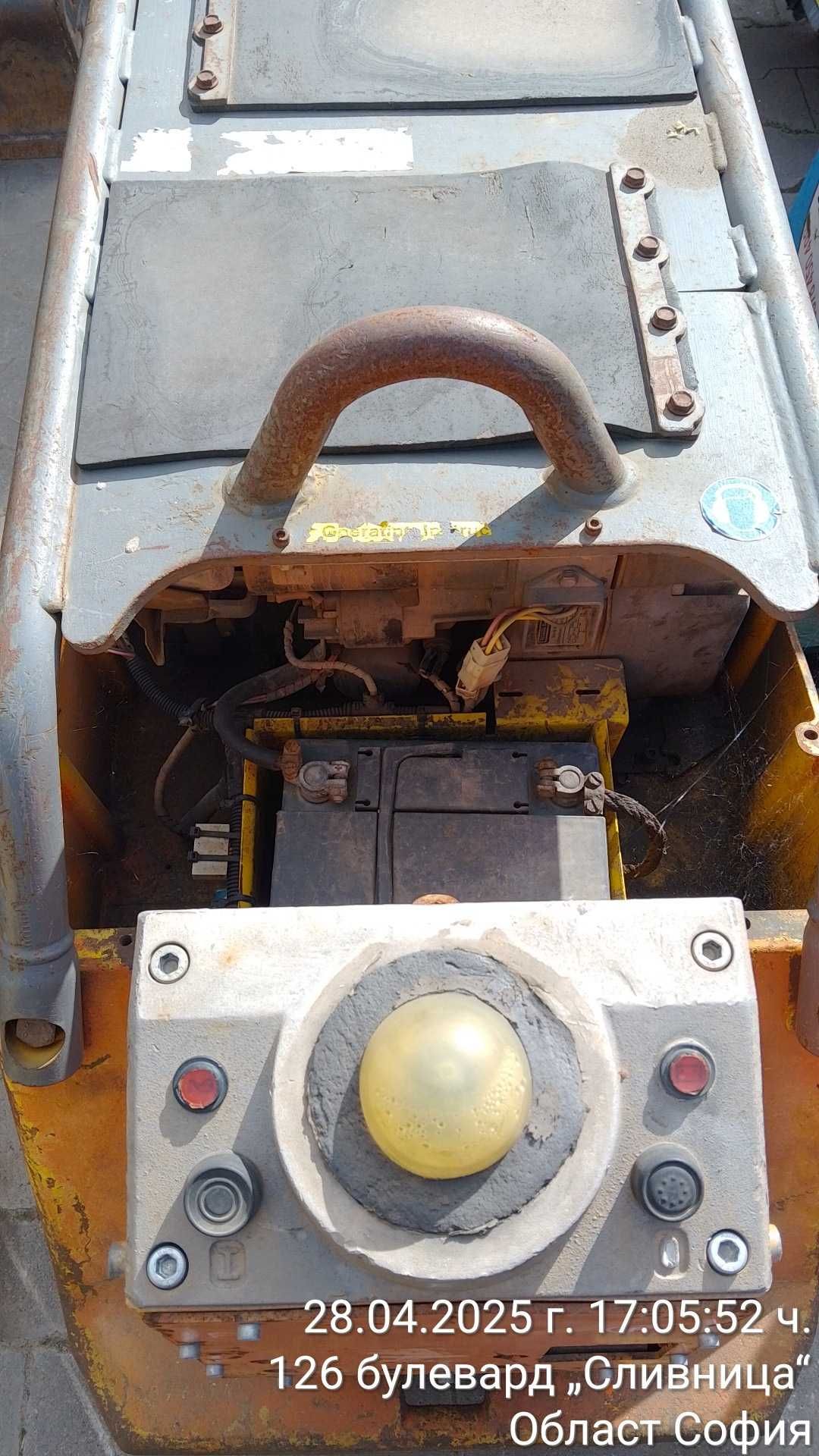 Виброплоча реверсивна 615 кг Wacker DPU7060 2009