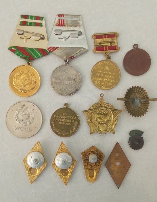 Медали и знаки разные