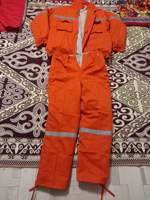 Продам зимние спец одежда