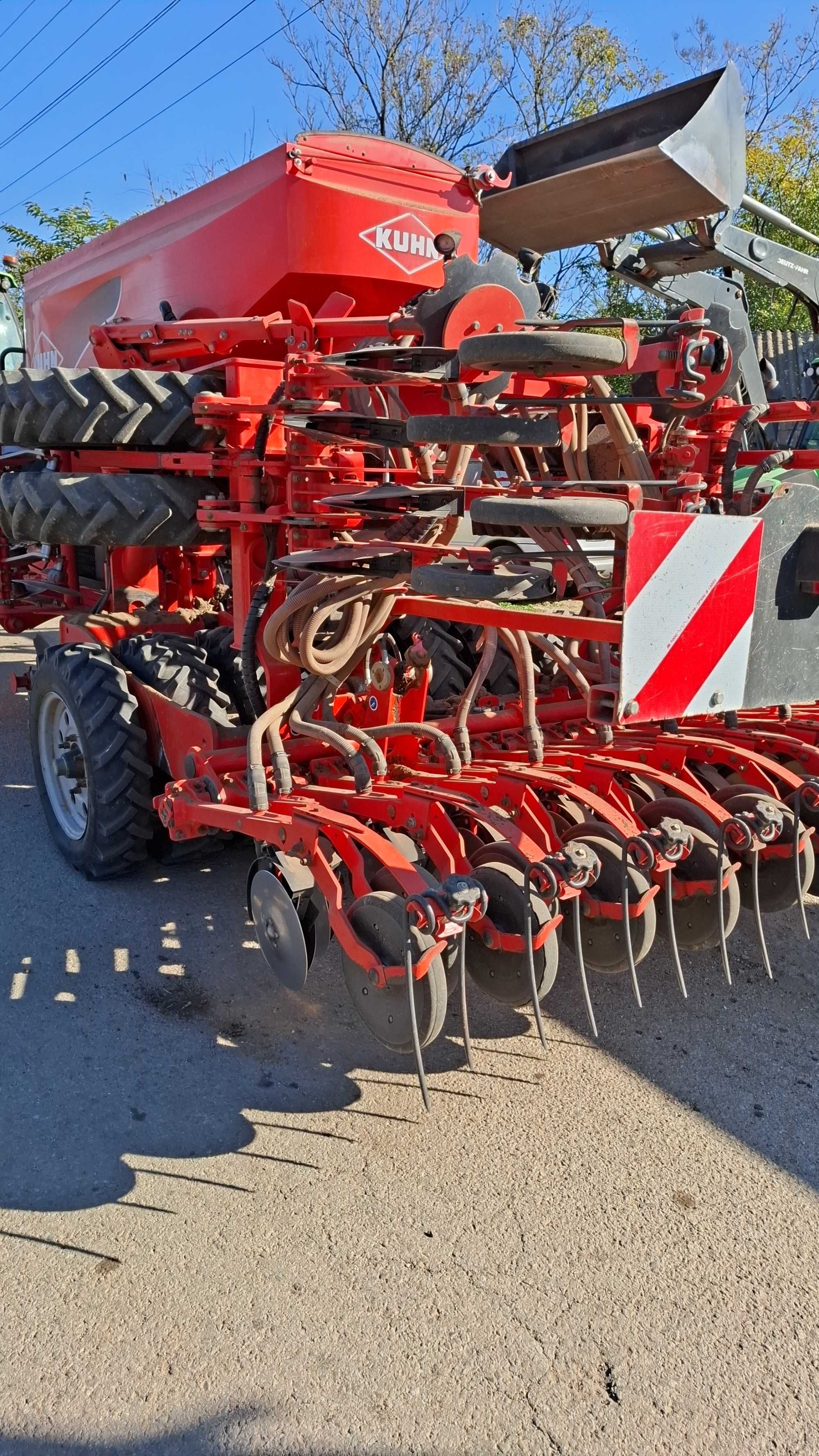 Semănătoare păioase cu pregătire Kuhn, Horsch, Vaderstad, Espro4000R