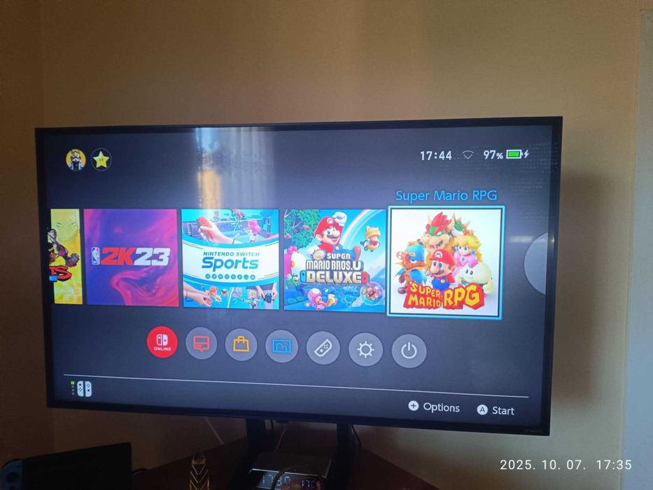 Nintendo Switch  Modat 256 GB + Accesori