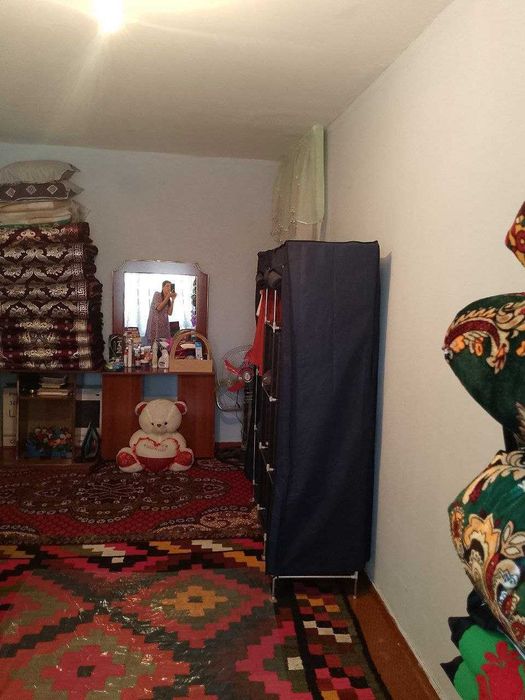 Самарканд шахрида 4 хонали, 3-қаватда жойлашган квартира сотилади.