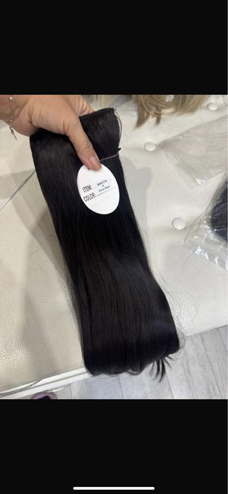 Волосы на заколках