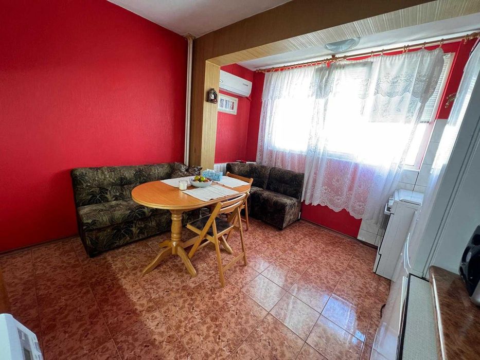 Продава се тристаен апартамен – в центъра на град Плевен