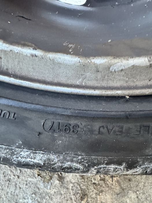 Зимни гуми с джанти BMW 225 55 16