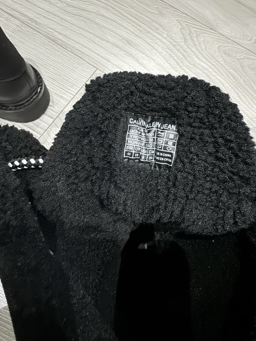 Зимни апрески Calvin Klein