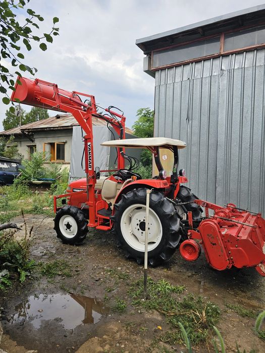 Freză de sol japoneză +tractor Yanmar 33cp