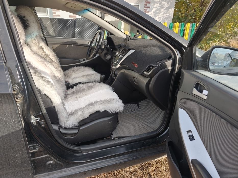 Hyundai Solaris 2013