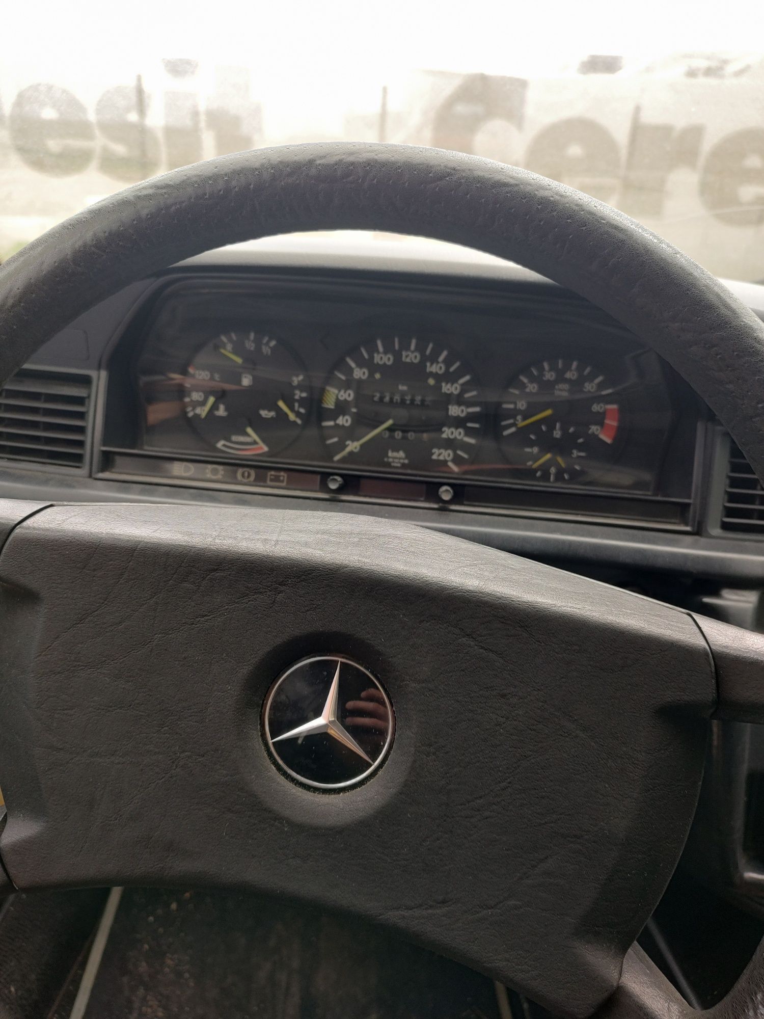 Mercedes Benz 190 Istoric