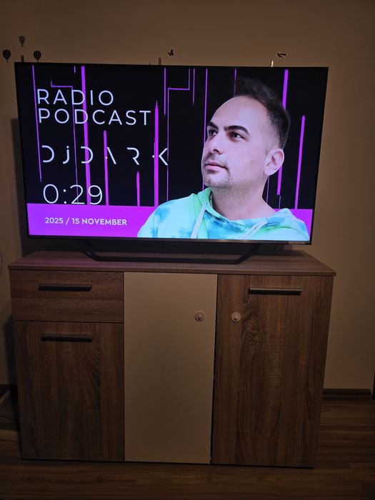 Vând tv și comodo
