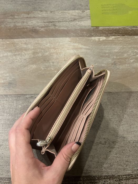 Furla цвят пудра голямо