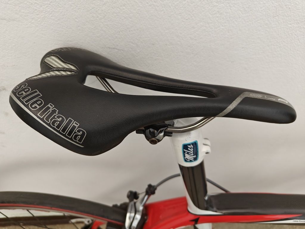 Bicicleta cursiera carbon Wilier Triestina Shimano Dura-Ace Di2 7900