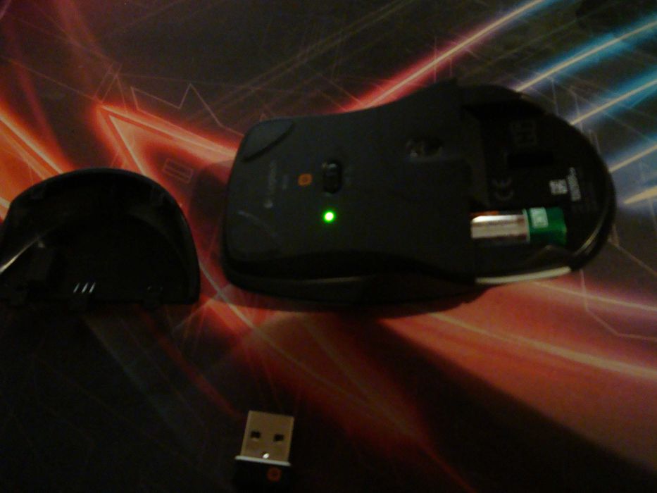 Mouse logitech M560 wireless unifing nano receiver nou