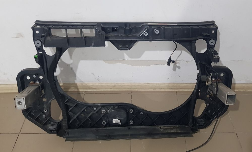 Привозной телевизор На Ауди А6С6 (Борода)оригинал б/у