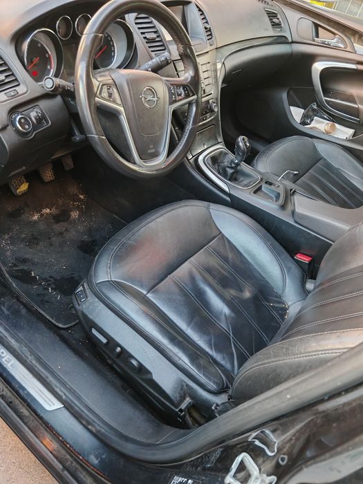 Vand sau schimb Opel Insignia 2.0 130 cp