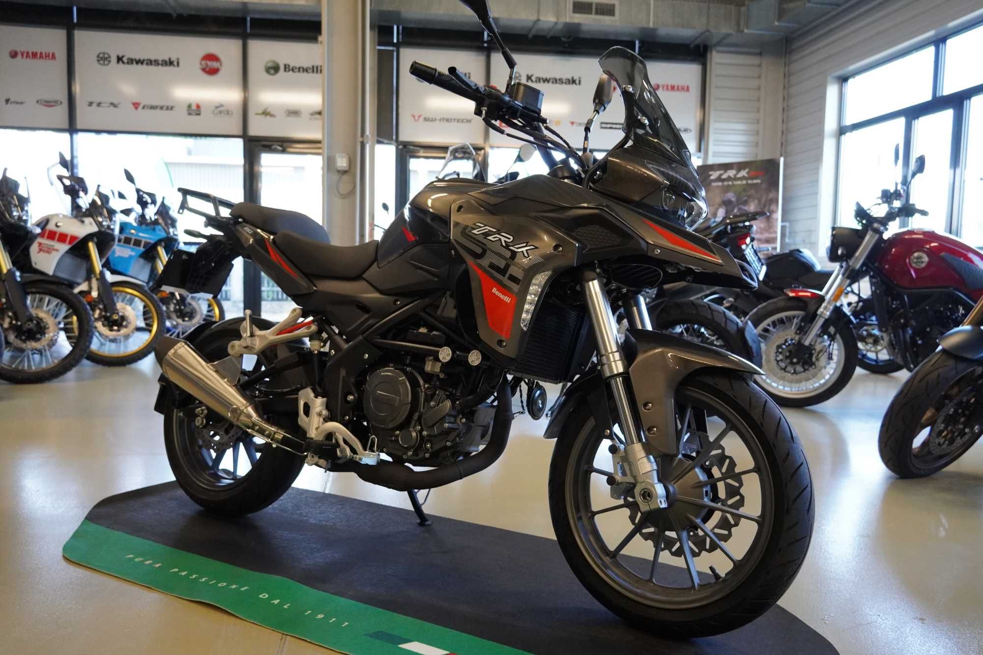 Benelli TRK 251 ABS my2024 | 0 km | motomus.ro