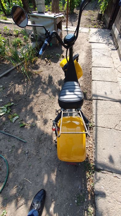 Scuter electric puțin folosit