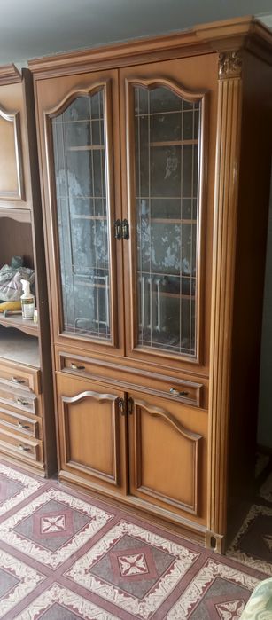 Продам стенку мануэлу в хорошем состоянии