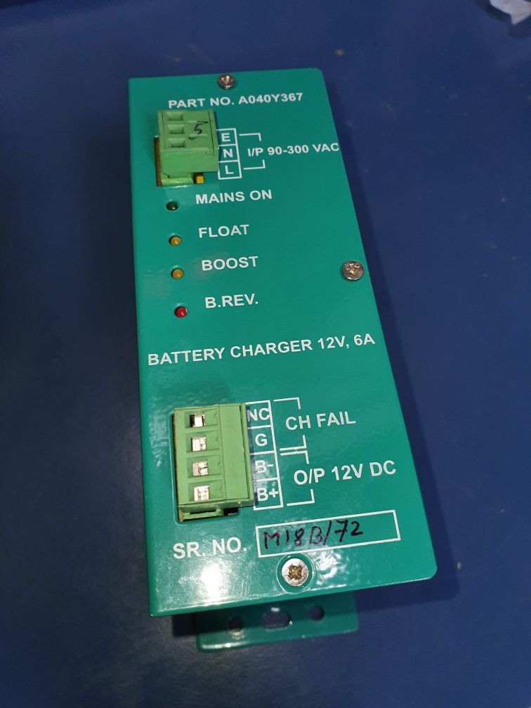 Cumins Battery charger 13,8V,6A