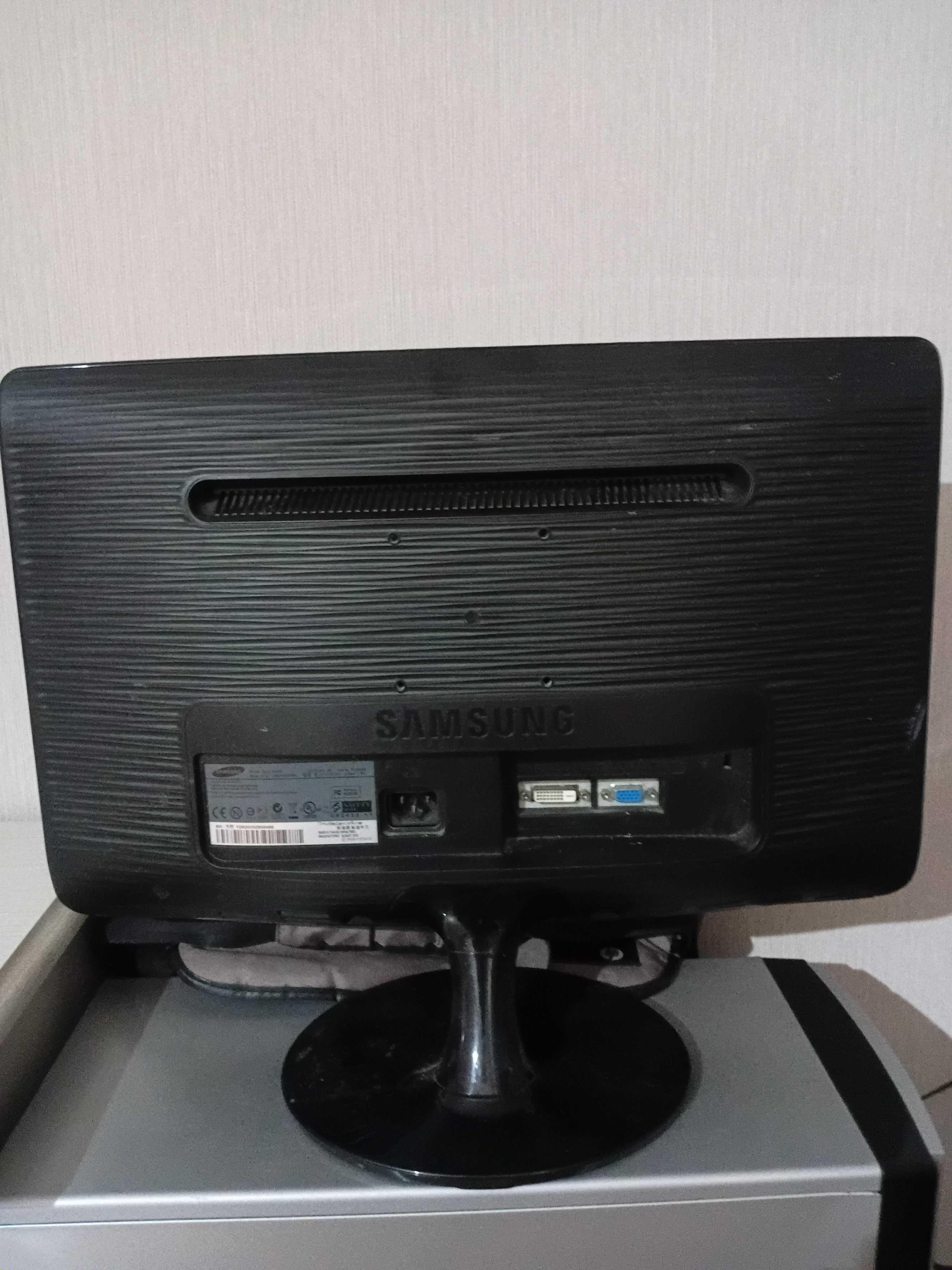 Монитор Samsung 2030b
